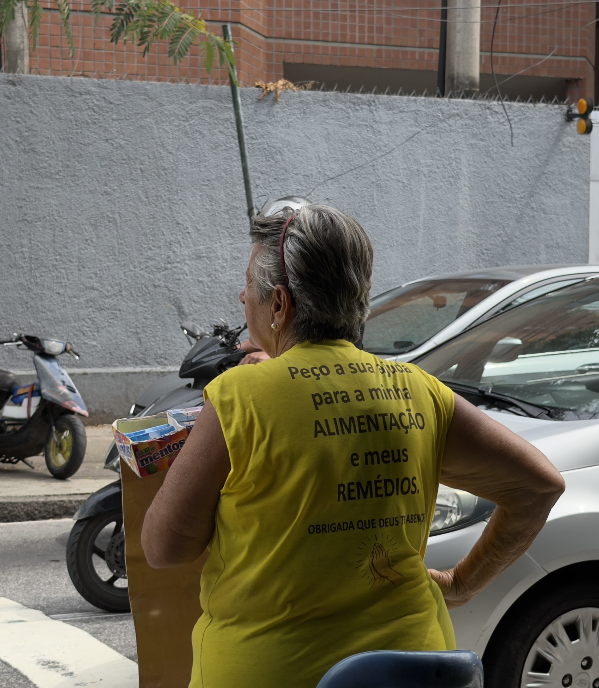 Cuidado com os idosos da Casa São Mateus